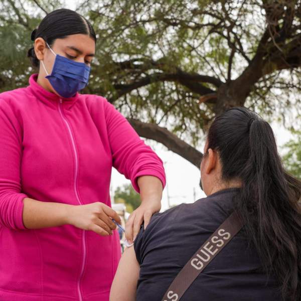 Invita Secretaría de Salud a mega jornada de vacunación contra influenza, Covid-19, neumococo y SRP