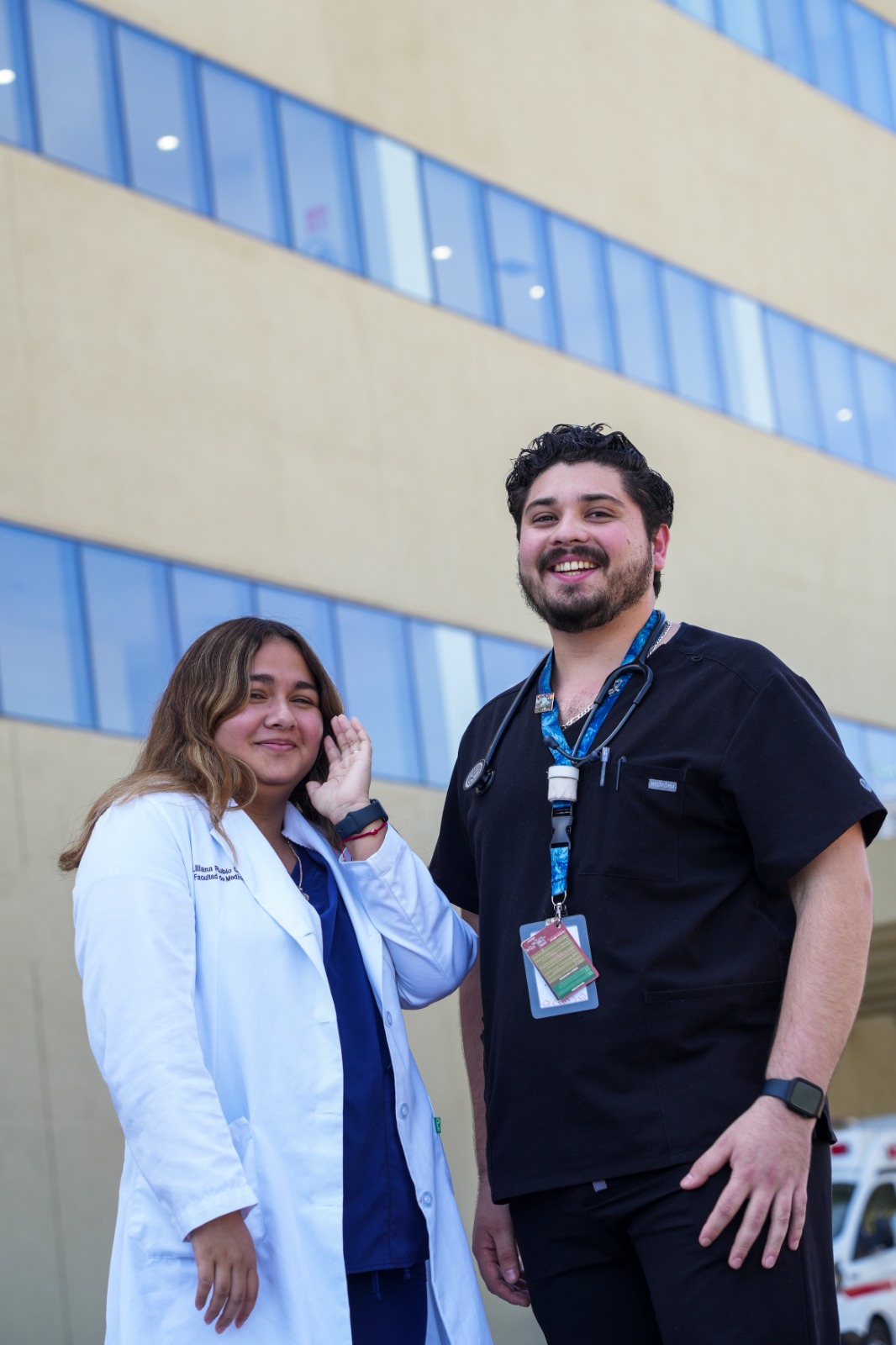 Reconoce Gobierno de Sonora compromiso de las y los médicos en su día