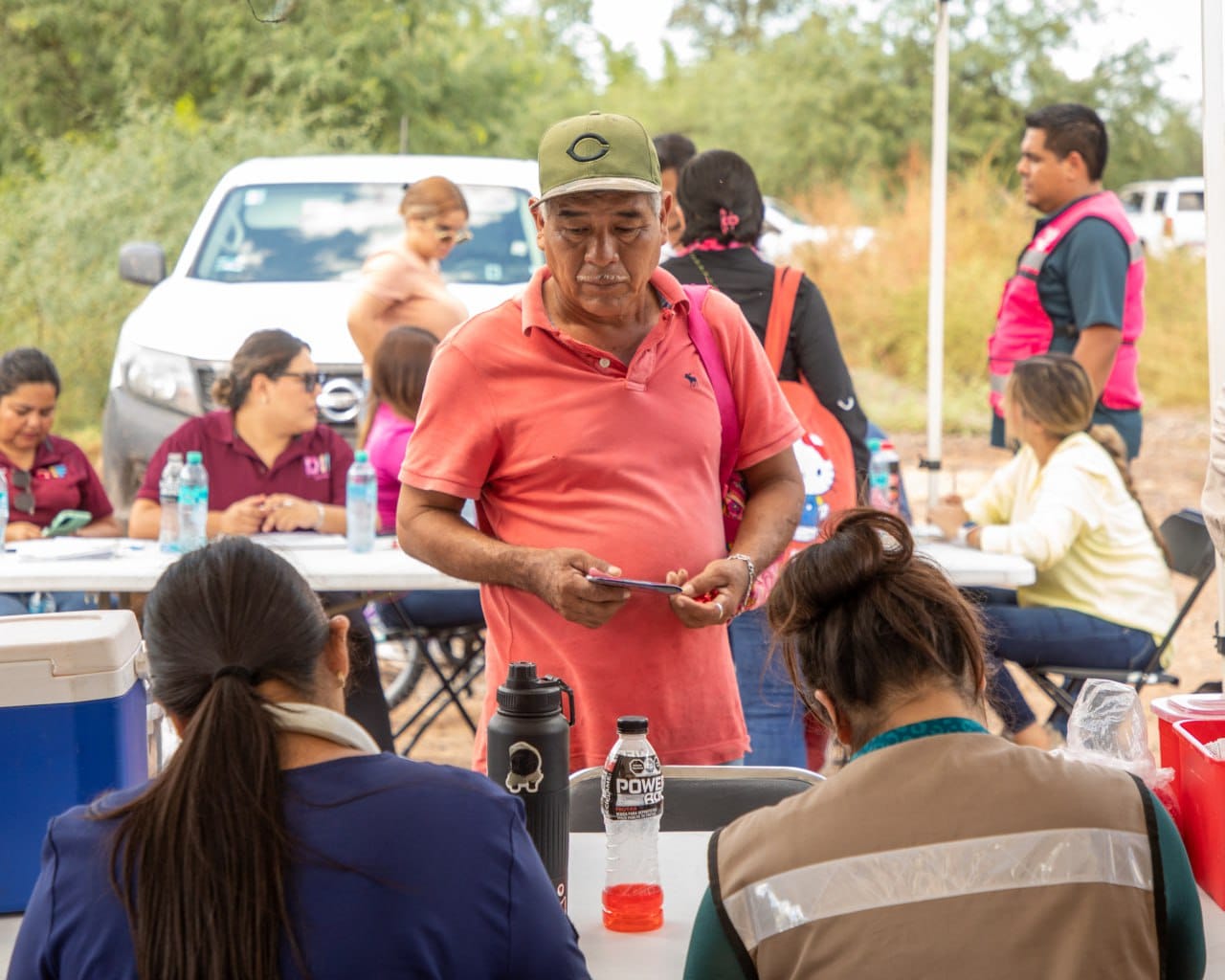 Ofrece Gobierno de Sonora atención médica y bienestar para familias de Estación Oroz tras el paso de depresión tropical “Raymond”