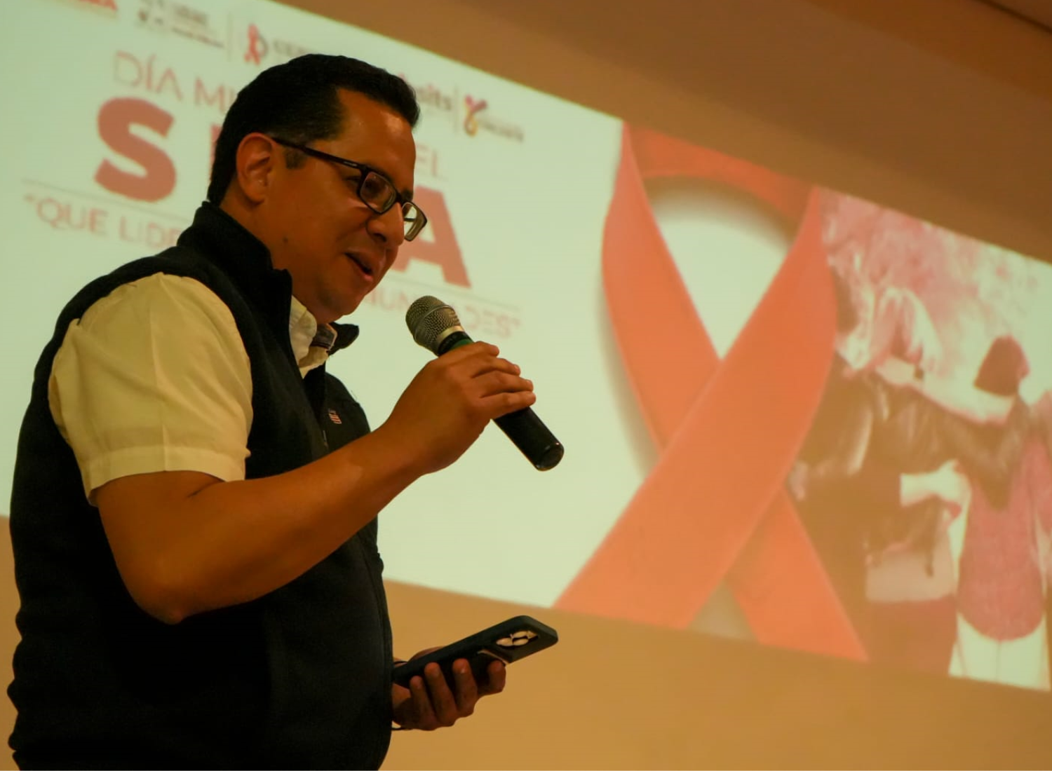 Insta Secretaría de Salud a prevenir el VIH